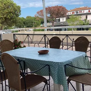Al Mare Con Due Terrazze Punta Marina